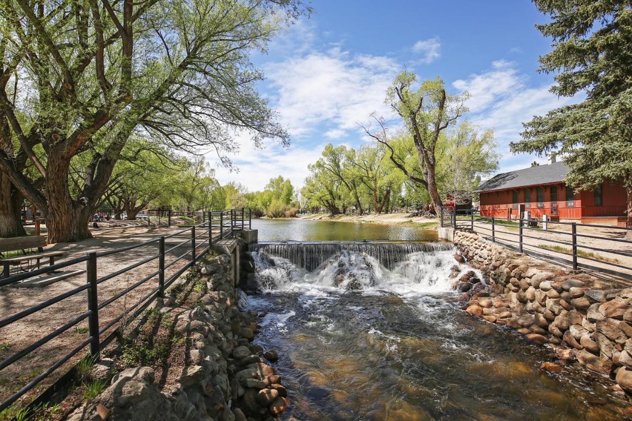 Downtown Buena Vista Condo Walk To River And Cafes! エクステリア 写真